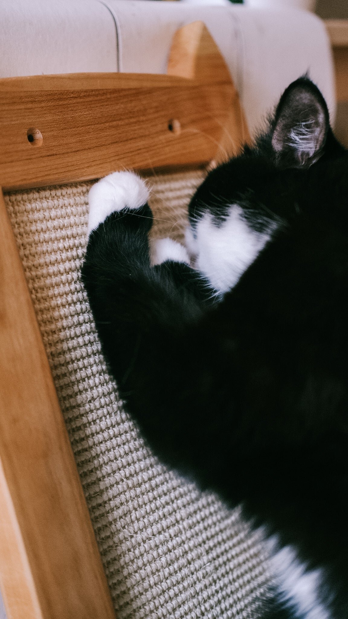 HANDMADE SCRATCHING BOARD